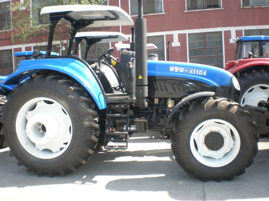 YTO X1104 4WD 110HPの農業のための四輪駆動の農場トラクター