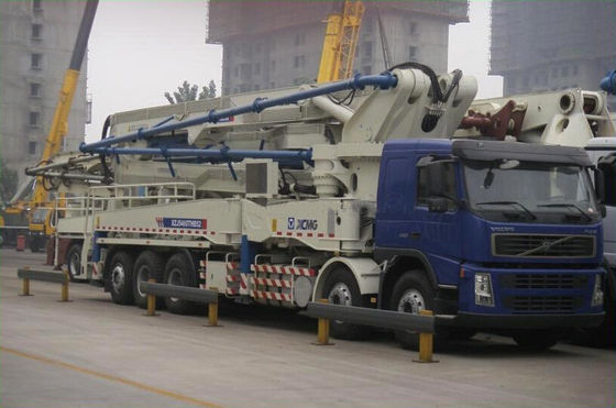 1800r/Min 52mの具体的なポンプ トラックの道の建設機械