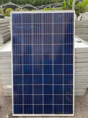 12V 24Vのカスタマイズ可能な電圧と亜鉛メッキ仕上げの太陽光発電用壁掛けソーラーパネルを備えた300W～20kWの出力太陽光発電装置
