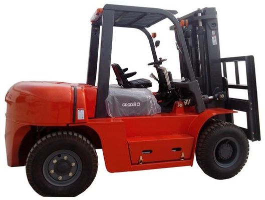 YTO 88.2kw 8tonの兵站学の機械類のディーゼル フォークリフト